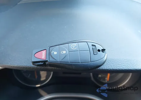 2016 Jeep Cherokee Latitude z USA, uszkodzony, nr VIN 1C4PJMCSXGW294319